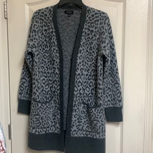 LUCKY BRAND LEOPARD OCELET  CARDIGAN SWEATER SIZE SMALL